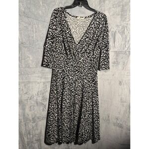 HAANI Womens 1X Black White Swirl Print V Neck 3/4 Sleeve Midi Dress